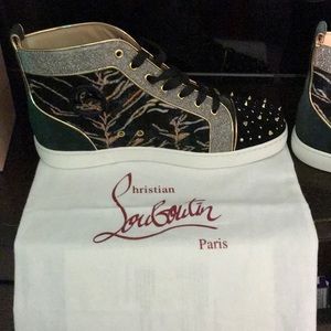 Worn once Christian louboutin